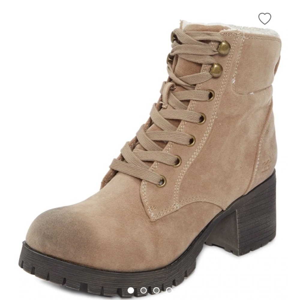 Billabong boots
